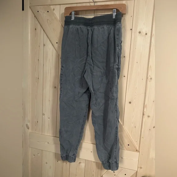 Aerie Charcoal Cargo Jogger Pants Pockets Drawstring Waist Women's Small Utility - Picture 2 of 4